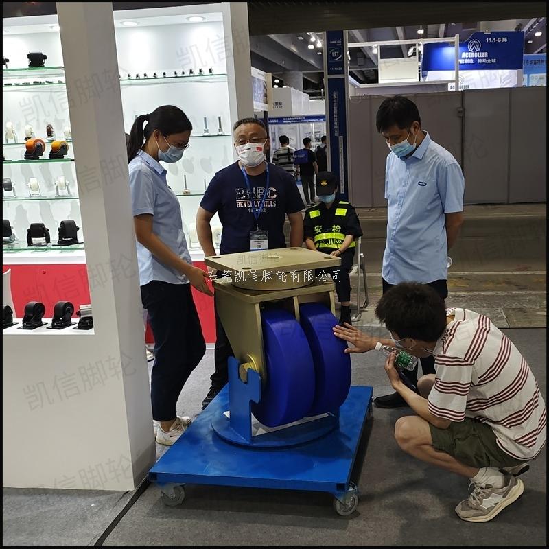 东莞凯信脚轮有限公司超重型9系列20寸抗冲击蓝色浇注尼龙双轮万向脚轮