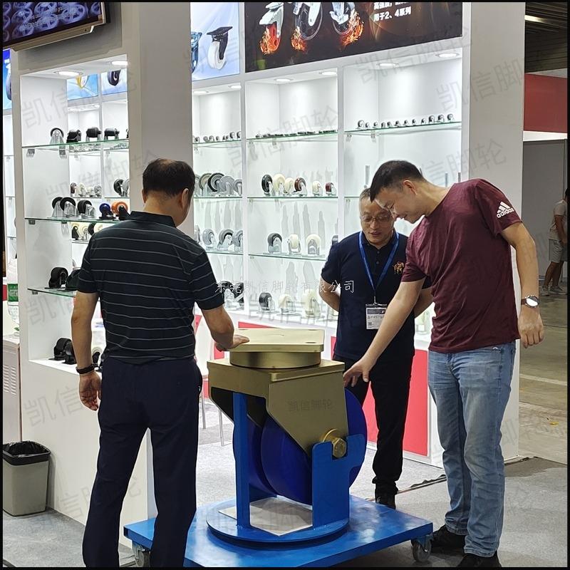 东莞凯信脚轮有限公司超重型9系列20寸抗冲击蓝色浇注尼龙双轮万向脚轮